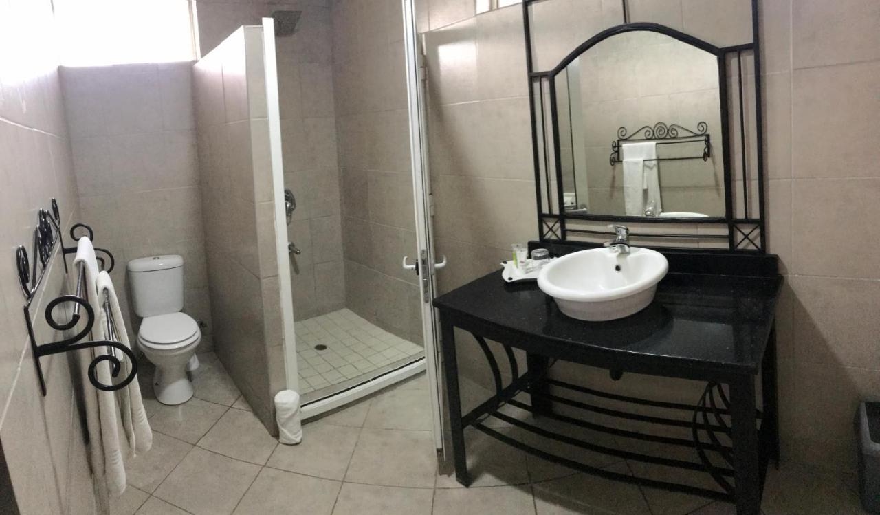 ליבינגסטון Crescent Lodge מראה חיצוני תמונה